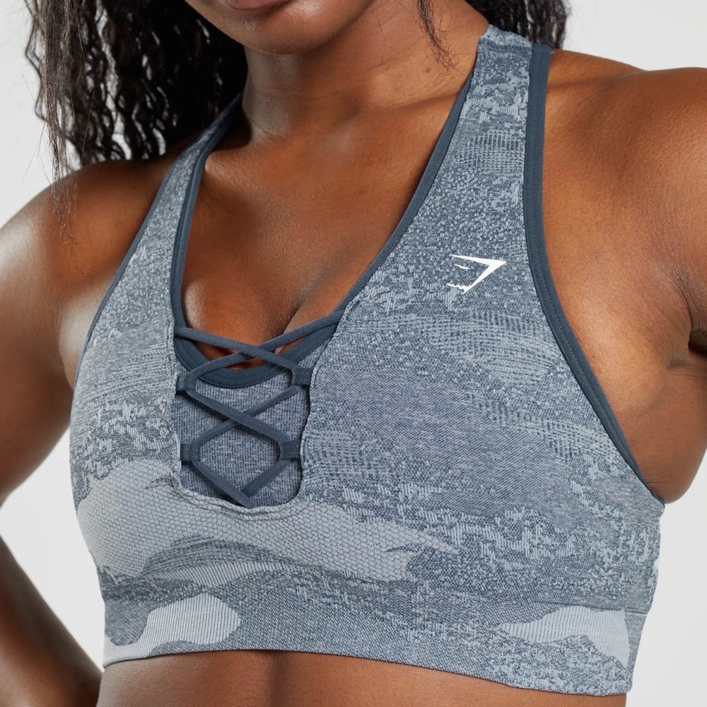 Gymshark adapt camo seamless sports bra size medium 💙🩶💙🩶